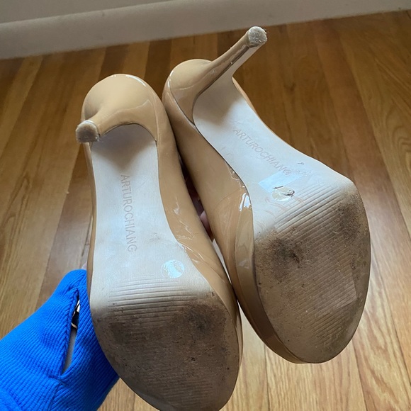 Arturo Chiang patent heels - Picture 4 of 6